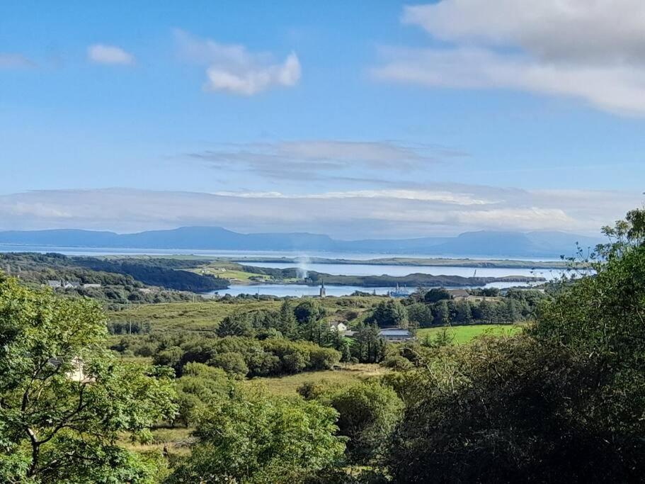 4 Bedroom Traditional Irish Farm House Killybegs ドネゴール エクステリア 写真