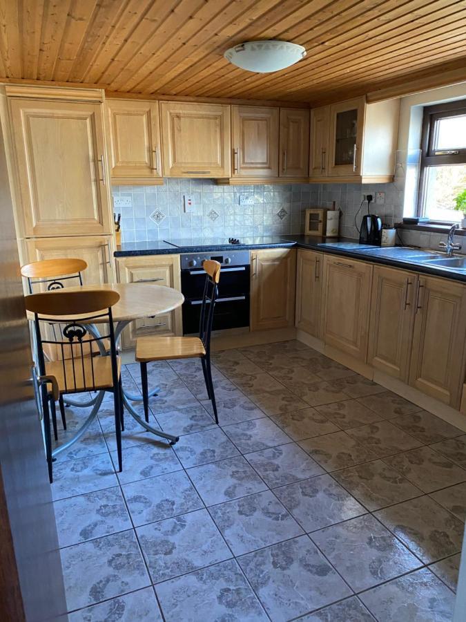 4 Bedroom Traditional Irish Farm House Killybegs ドネゴール エクステリア 写真
