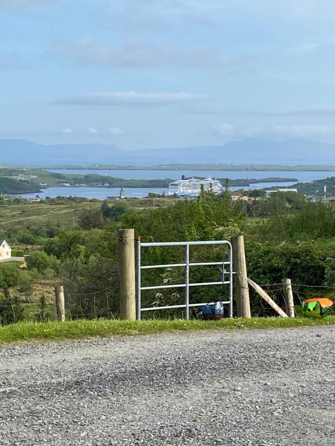 4 Bedroom Traditional Irish Farm House Killybegs ドネゴール エクステリア 写真